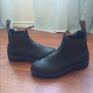 Blundstone 500 Chelsea boots in stout brown